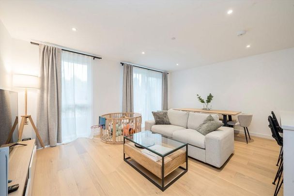 3 bedroom flat to rent - Photo 1