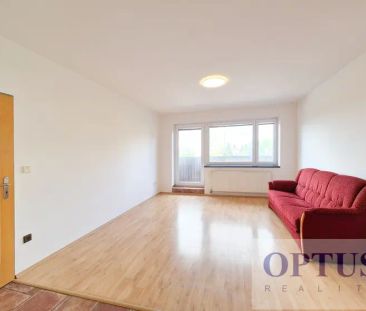 Říčany, Melantrichova ul., moderní světlý byt 2 + k. k., balkon, sk... - Photo 4