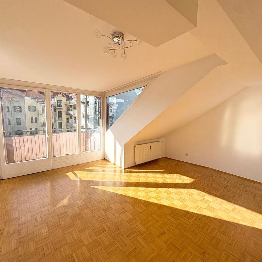 2-Zimmer-Erstbezug nach Sanierung mit Balkon - Provisionsfrei! - Photo 1