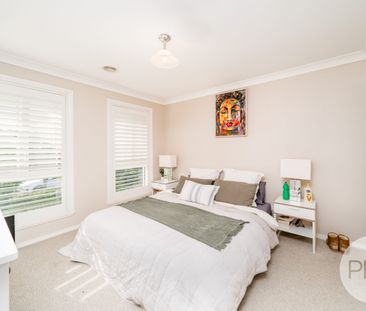 8 Yarrawah Crescent, Bourkelands NSW 2650 - Photo 3