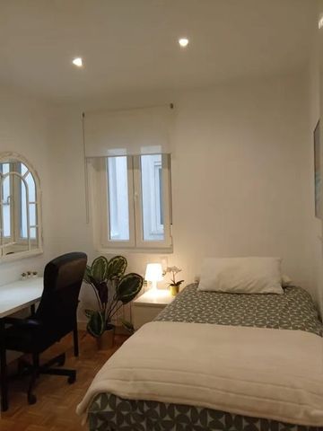 Calle de Tutor, Madrid, Community of Madrid 28008 - Photo 5