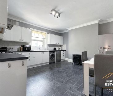 4 bedroom maisonette to rent - Photo 2