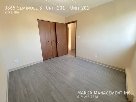 BRIGHT & SPACIOUS 2BEDROOM/1BATH UNIT ON SEMINOLE- INCLUSIVE - Photo 5