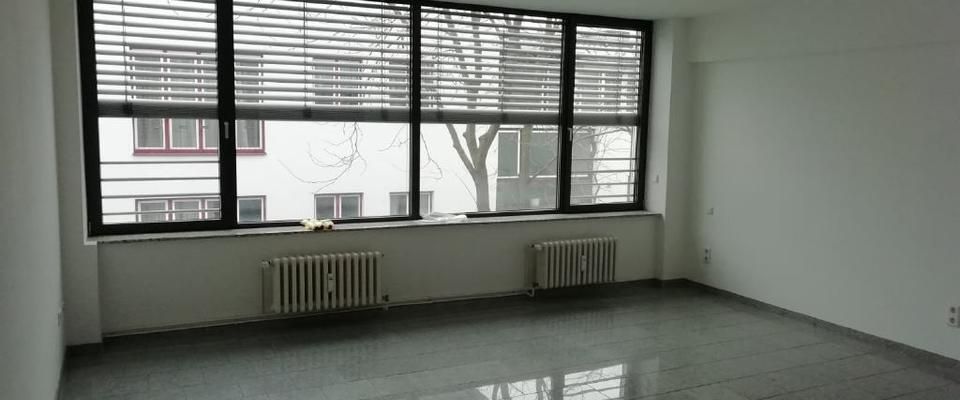 /// TOP Lage nähe Königsplatz - 1 Zimmer Wohnung mit Einbauküche /// - Foto 1