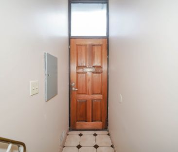 For Lease - 1378 Danforth Avenue Unit# 1, Toronto, Ontario - Photo 6