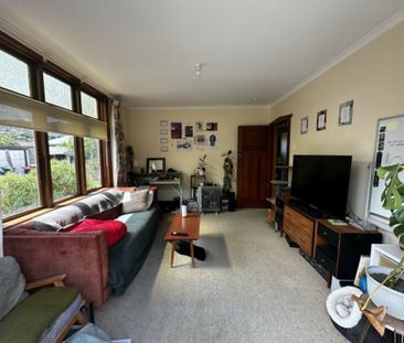 Sunny and cute! - Photo 6