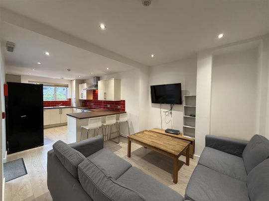 16 Well Street - Photo 1