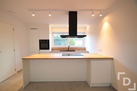 Nieuwbouwappartement met staanplaats in centrum Ieper - Photo 5