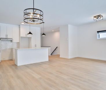 1619, rue du Calypso, Magog - Photo 1