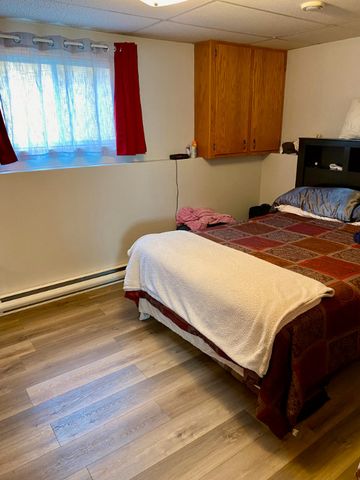 234 Sewell St. Unit B - Photo 2