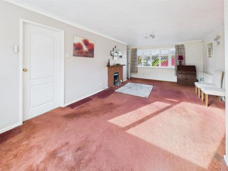 2 bedroom detached bungalow to rent - Photo 2