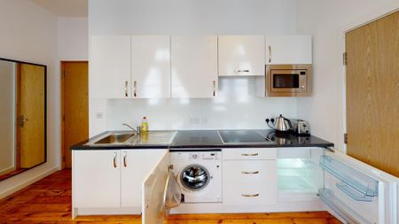 Studio to rent - Photo 3