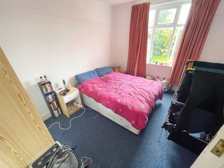 4 Bedroom House To Rent in Winton - £1,800 pcm Tenancy Info - Photo 4