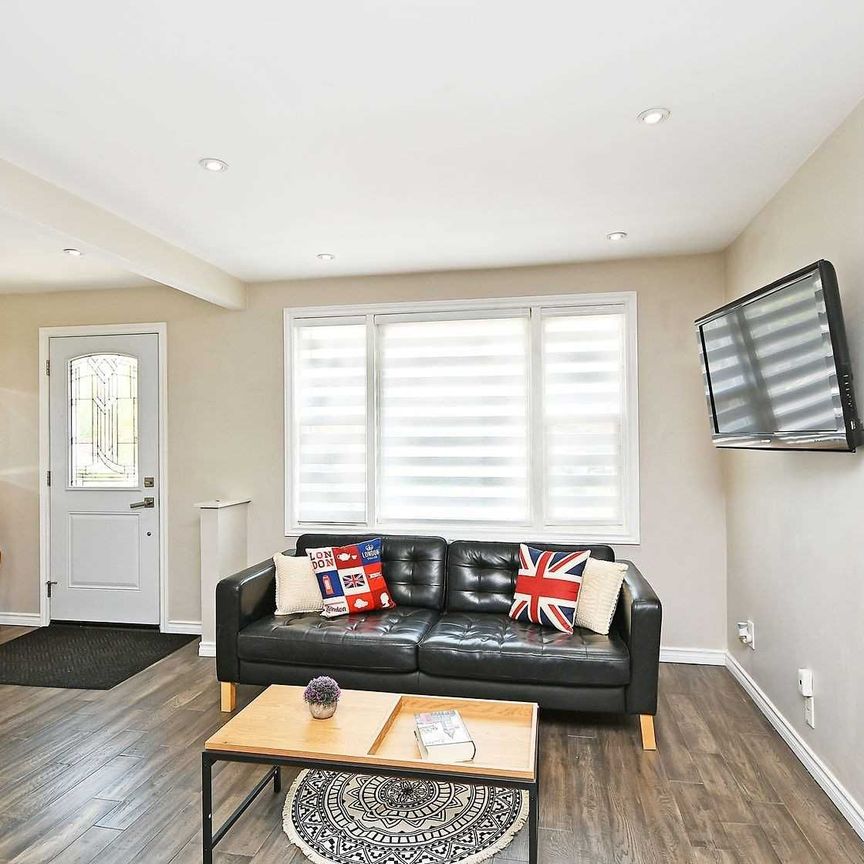 For Lease - 1072 Alexandra Avenue Unit# Upper, Mississauga, Ontario - Photo 1