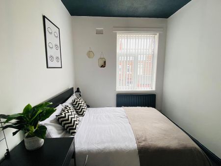 3 bedroom terraced house to rent - Photo 3