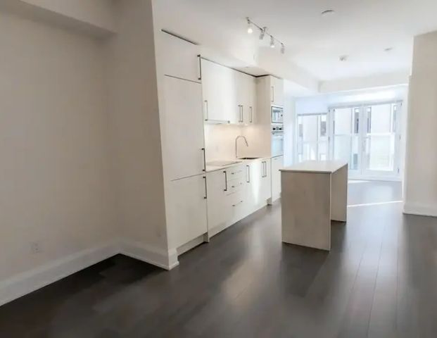 88 Cumberland St., Suite 801 | 88 Cumberland St., Toronto - Photo 1