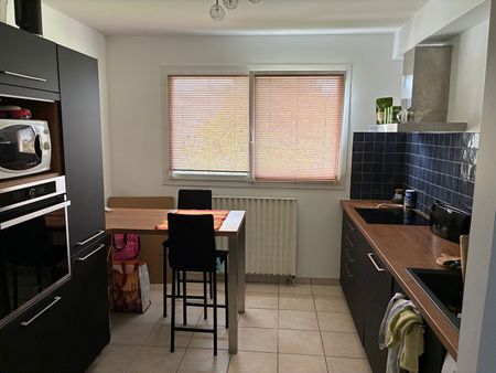 Location Appartement 3 pièces 66m² - Photo 3