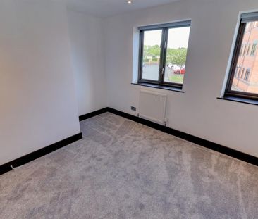 2 BED Flat To rent - Photo 5