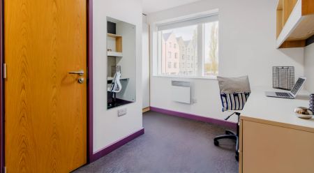 Gold En-Suite - Photo 3