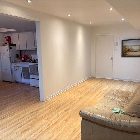 Grand 3 1/2 à louer Metro Montmorency - Photo 3