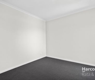 A little bit of country and Brand New! - Photo 5