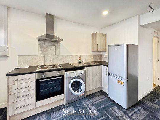 Studio to rent - Photo 1