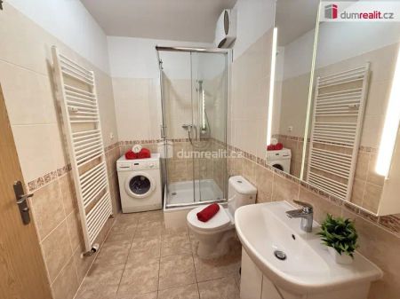 Pronájem bytu 1+kk, Kralupy nad Vltavou, 38,5 m - Fotografie 2