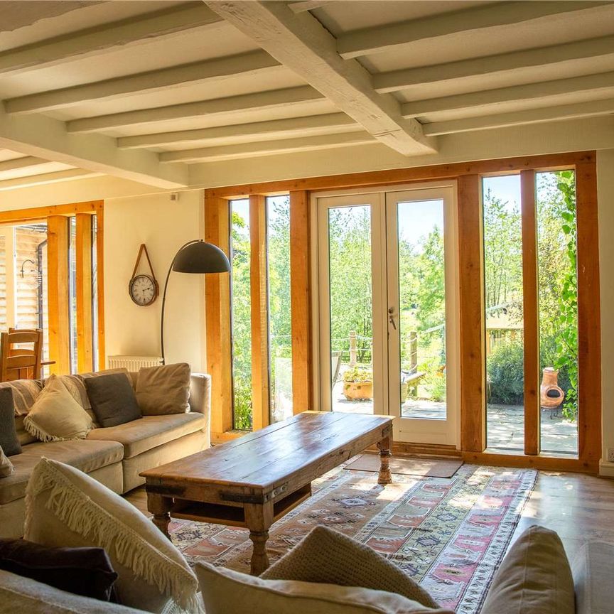 Stunning country house available for three to six months - Photo 1