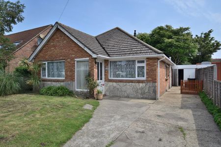 3 bedroom bungalow to rent - Photo 2
