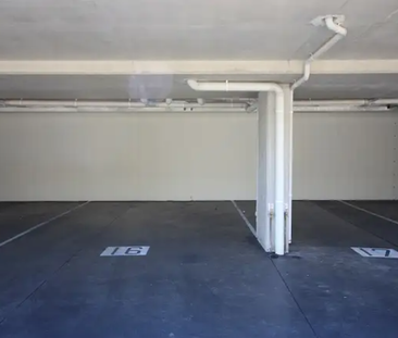 Spacious Two Bedroom Unit - Photo 2