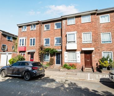 4 bedroom house to rent St. Thomass Street, Portsmouth, PO1 - Photo 4