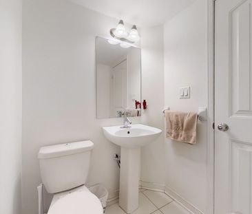 For Lease - 5585 Oscar Peterson Boulevard Unit# 2, Mississauga, Ont... - Photo 5