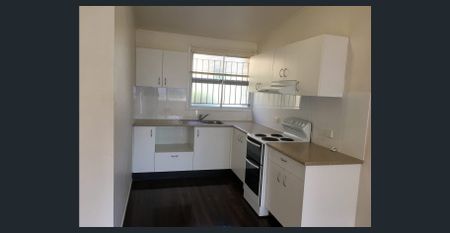 Charming Two-Bedroom Unit with Private Courtyard in the Heart of Coorparoo - Photo 3