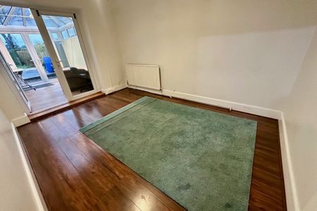 Wroxham Road - Photo 3