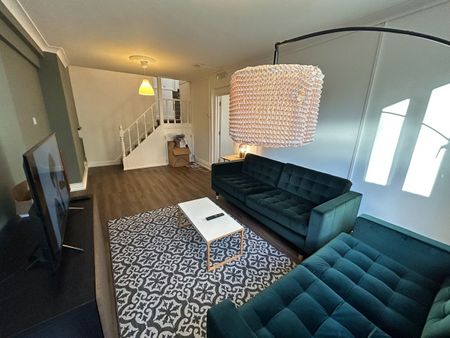 7 Bed Terraced House, Alloa Road, SE8 - Photo 3