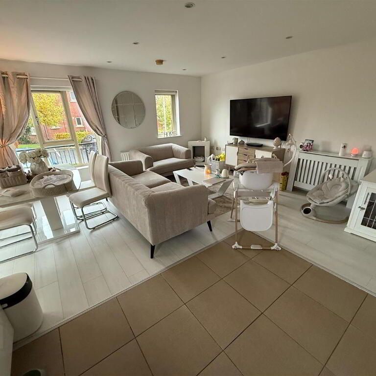 41 Coopers Mill Avenue, Dundonald, Belfast, BT16 1WR - Photo 1