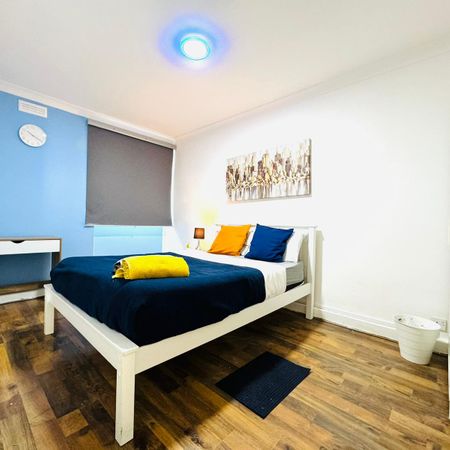 RM2 Ben Jonson Road | Stepney Green | London | E1 3NJ - Photo 3