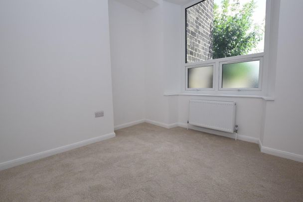 Albert Road, Colne - Photo 1