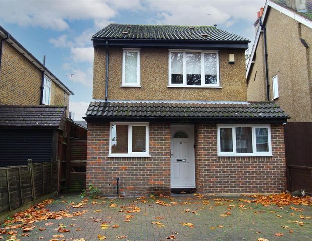 3 bedroom detached house to rent - Photo 1