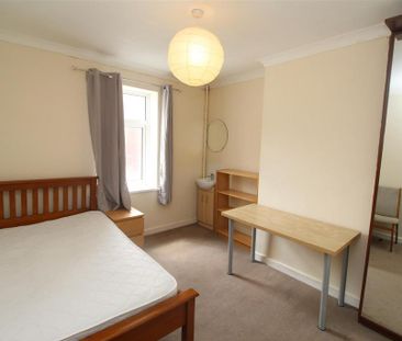 4 bedroom house to rent - Photo 1