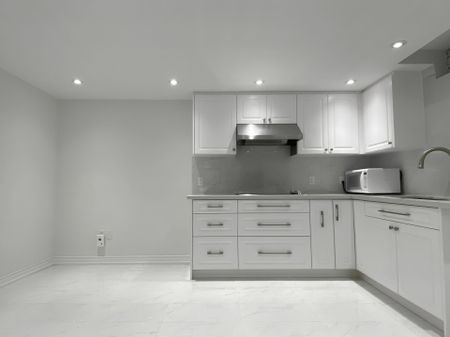 For Lease - 40 Alanbull Square Unit# Lower, Toronto, Ontario - Photo 2