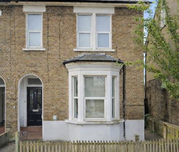 Studio Flat, Clarence Road, CR0 - Photo 5