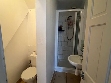 1 bedroom apartment to rent - Photo 4