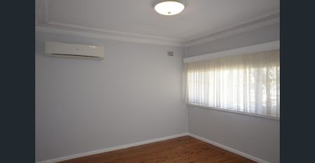 CUTE & COSY COTTAGE - Photo 5