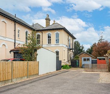 Canterbury Road, Whitstable - Photo 1