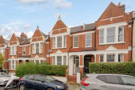 3 bedroom flat to rent - Photo 5