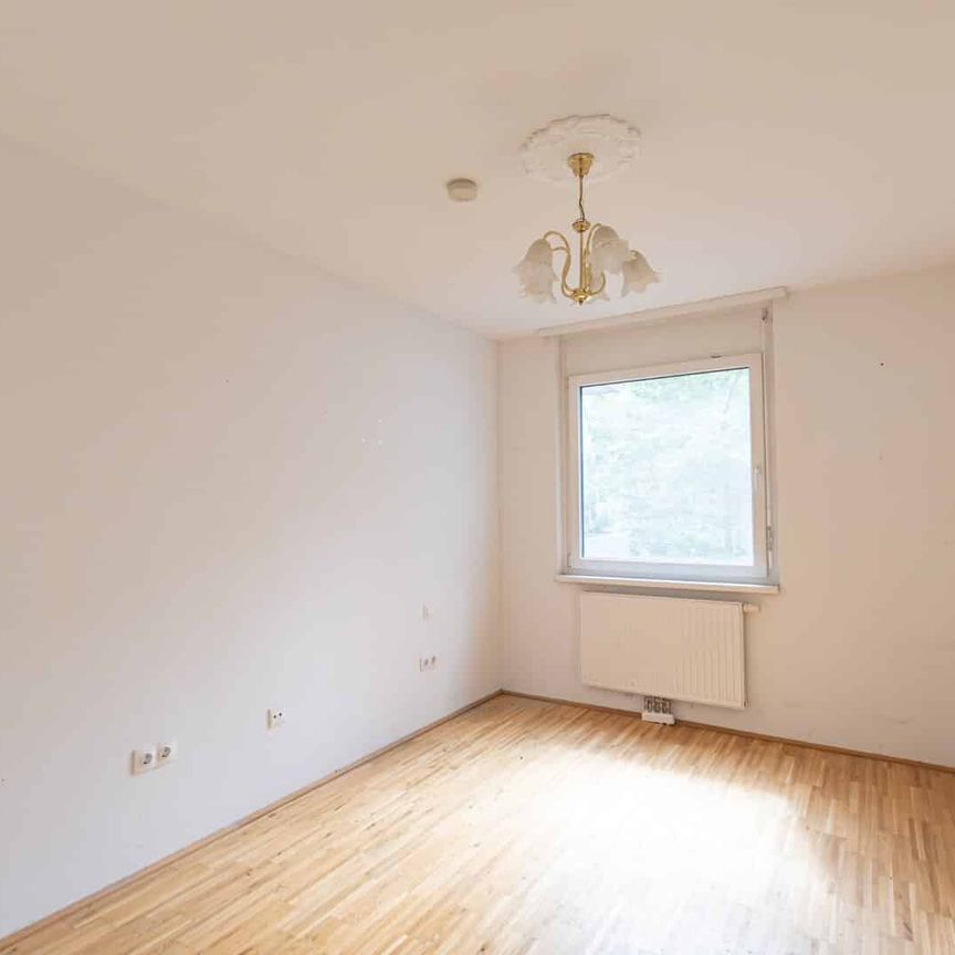 2-Zimmer-Wohnung mit Balkon und Abstellraum im 3. Liftstock – Straßenbahnnähe - Photo 1