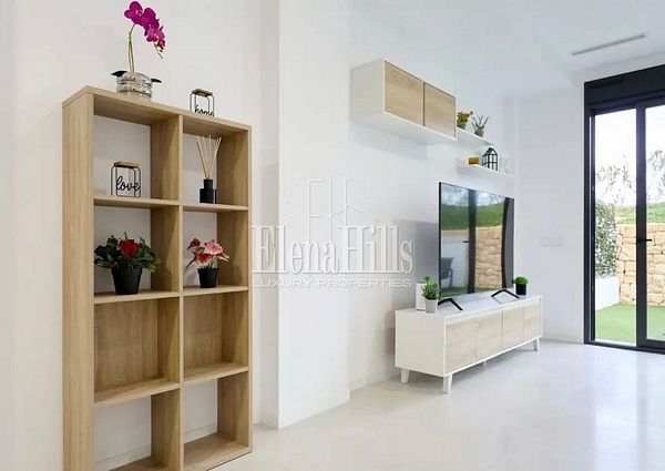 Furnished ground floor duplex apartment with 2 independent entrances in Finestrat, Alicante, Costa Blanca