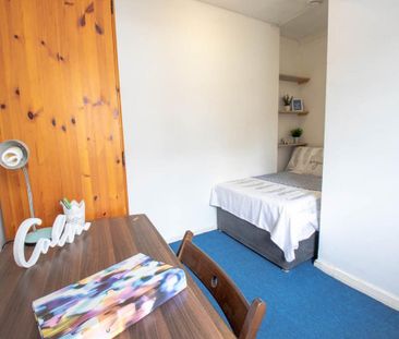 6 bedroom house to rent - Photo 2