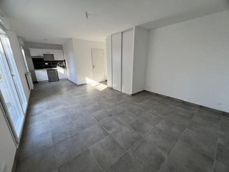 Location Appartement 1 pièce 35m² MONTEREAU FAULT YONNE 77130 - Photo 3